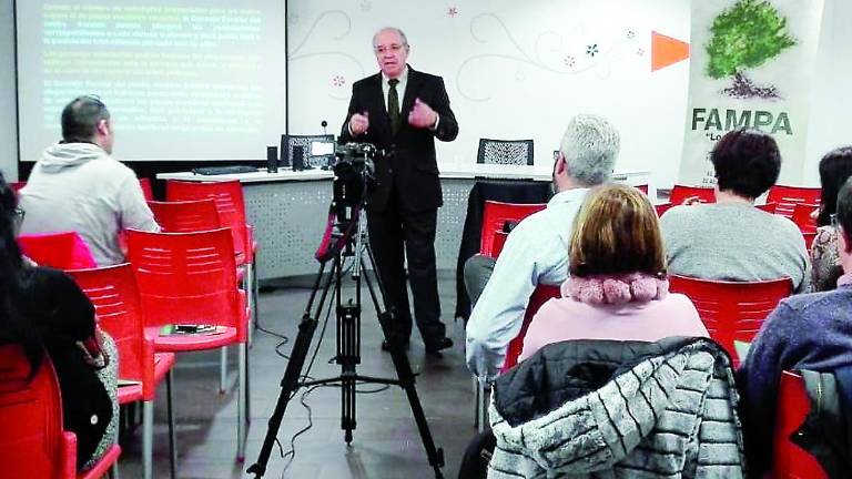 Reconocimiento al Alférez Segura de Huesa Reconocimiento al Alférez Segura de Huesa