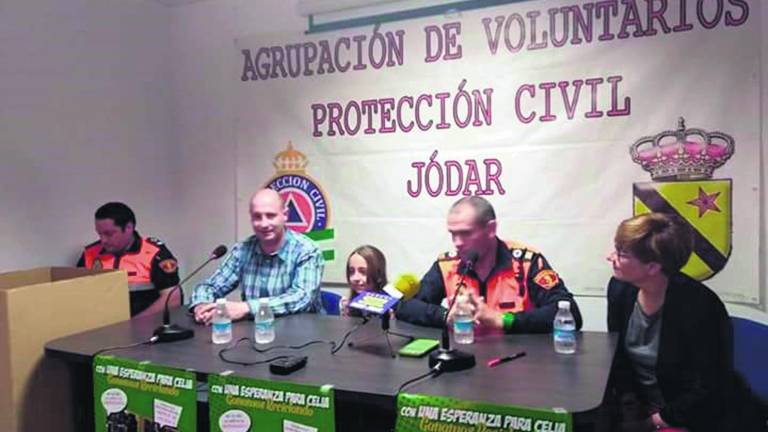 Protección Civil y la sociedad local apoyan el caso de Celia