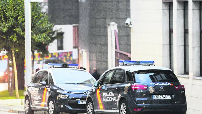 El juez mete en la cárcel a tres hombres por tráfico de drogas El juez mete en la cárcel a tres hombres por tráfico de drogas
