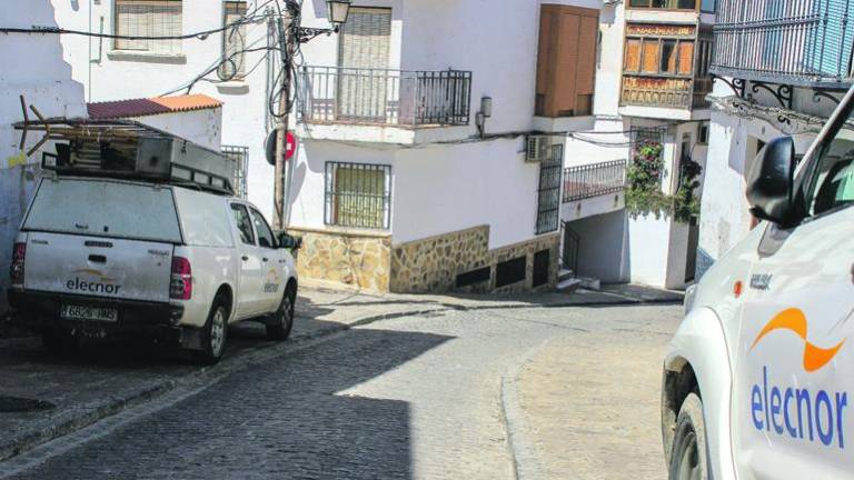 Endesa solicita permisos para las obras sobre el tendido eléctrico Endesa solicita permisos para las obras sobre el tendido eléctrico