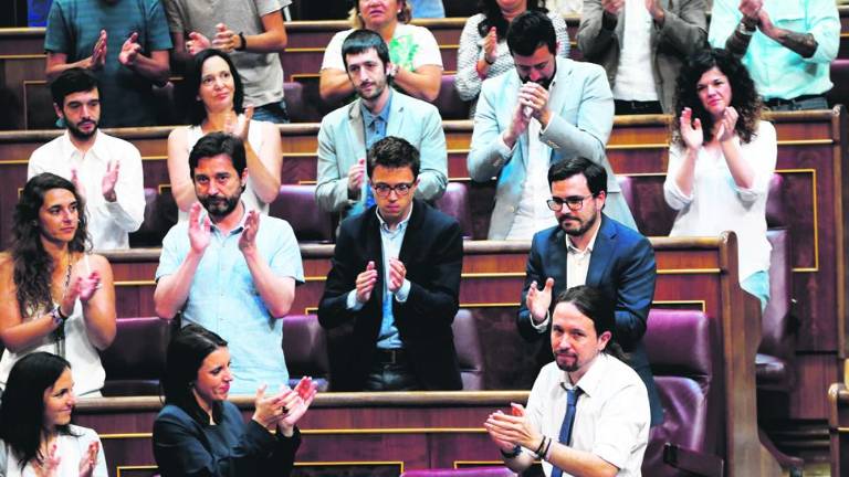 Fracasa la moción contra Rajoy Fracasa la moción contra Rajoy
