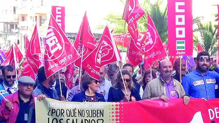 Los sindicatos piden auge salarial y los empresarios creen que es demagogia Los sindicatos piden auge salarial y los empresarios creen que es demagogia