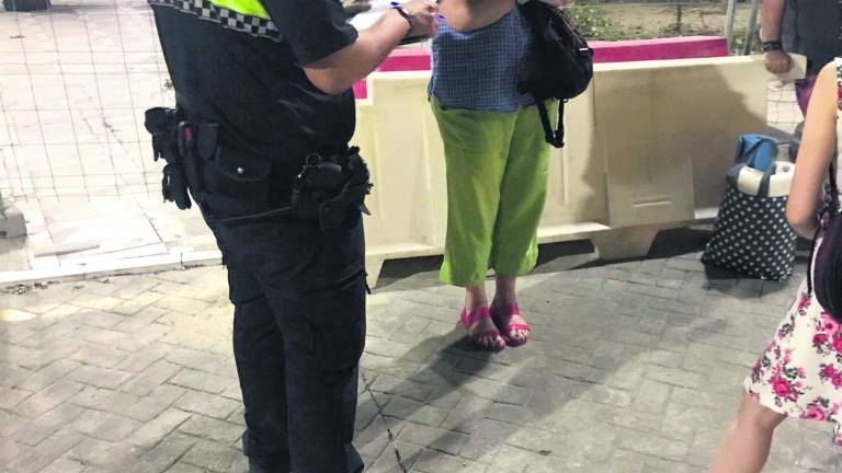 La Policía frustra una nueva intentona de “tomar” la plaza La Policía frustra una nueva intentona de “tomar” la plaza