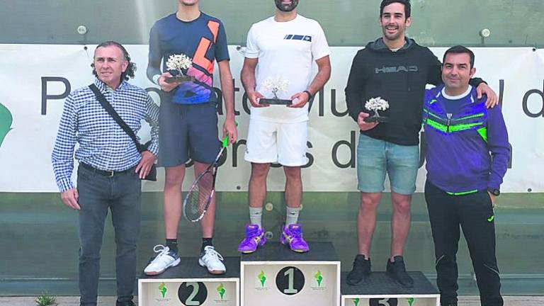 Iván Flores gana en Jaén un Andaluz que reúne a treinta y cinco participantes Iván Flores gana en Jaén un Andaluz que reúne a treinta y cinco participantes