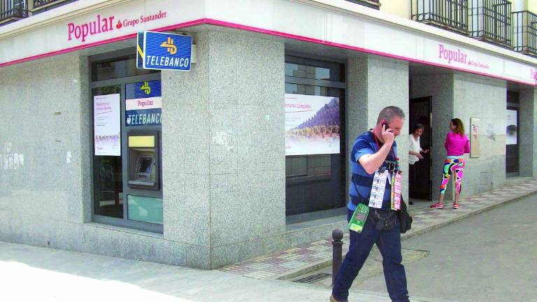 Detenidos poco después de robar en un banco Detenidos poco después de robar en un banco