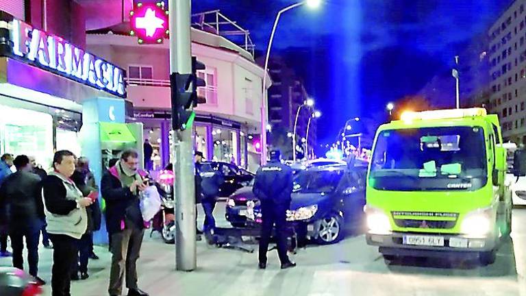 Dos policías heridos en una espectacular persecución Dos policías heridos en una espectacular persecución