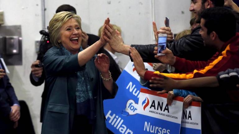 Trump y Clinton triunfan en las primarias de Arizona Trump y Clinton triunfan en las primarias de Arizona