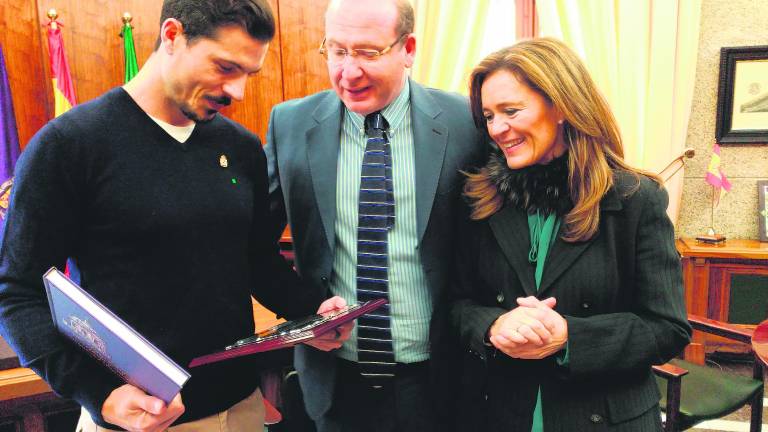 Recepción a dos grandes embajadores de la ciudad Recepción a dos grandes embajadores de la ciudad