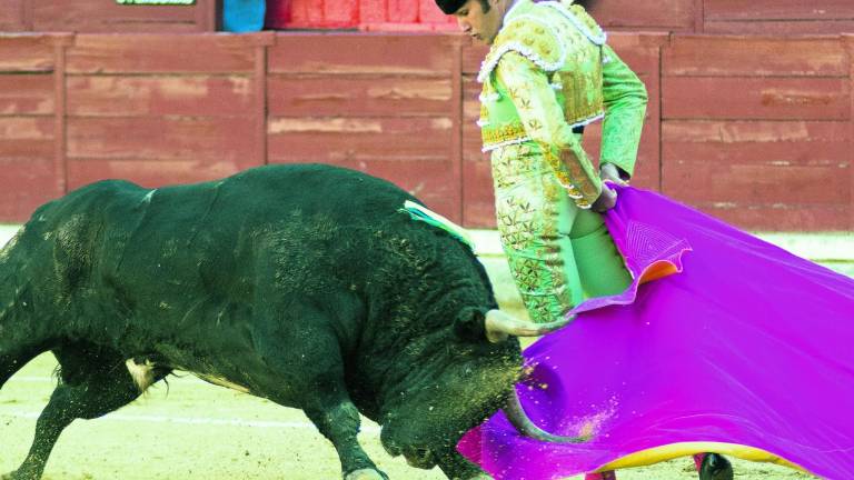 Luque y Fortes brillan con el buen viento de Núñez de Tarifa