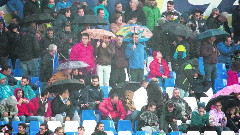 El Mérida le corta las alas al Linares Deportivo El Mérida le corta las alas al Linares Deportivo