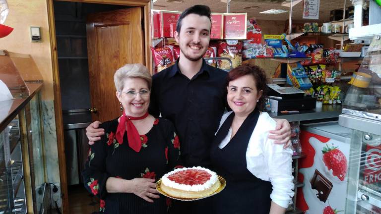 Una pastelería que “hornea” cariño en pleno Gran Eje Una pastelería que “hornea” cariño en pleno Gran Eje