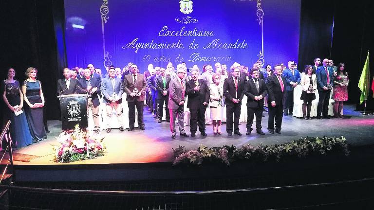 Alcaudete homenaje a los artífices de una gran transformación social Alcaudete homenaje a los artífices de una gran transformación social