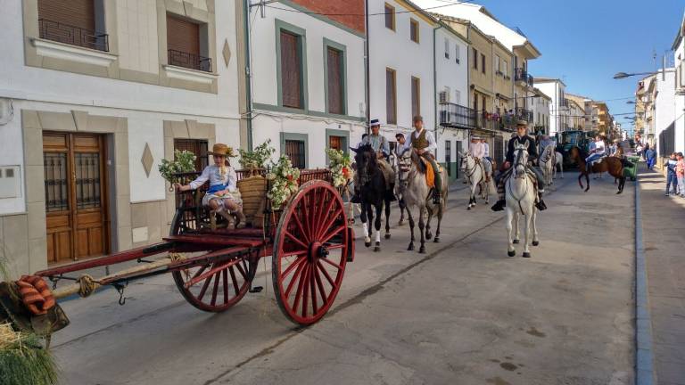 Vistosa romería hasta el Mastizar