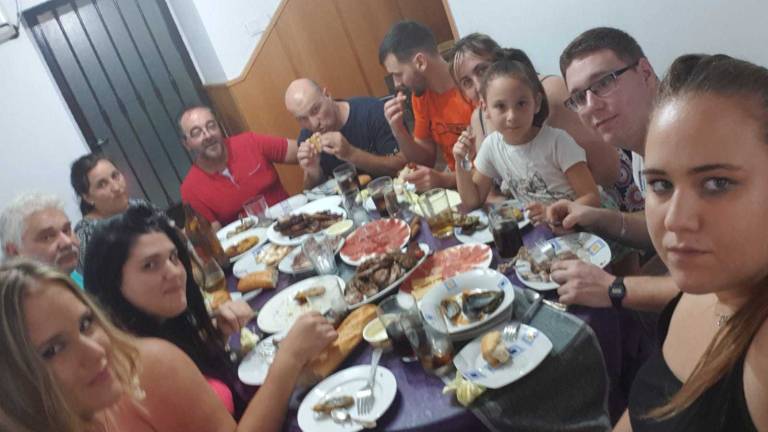 Fiesta por los 26 años de Esperanza Fiesta por los 26 años de Esperanza