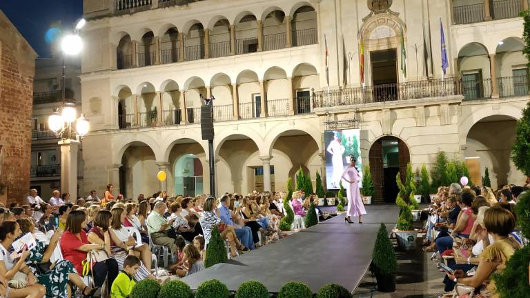La moda pisa fuerte en la calle La moda pisa fuerte en la calle