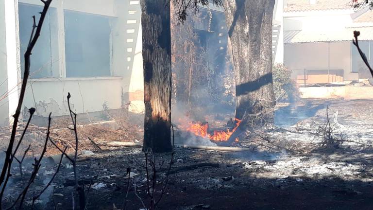 Indignación municipal después del incendio en el antiguo parador Indignación municipal después del incendio en el antiguo parador