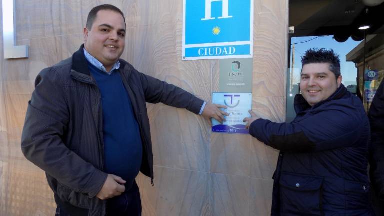 Acreditación de calidad al “Ciudad de Martos” y “El Rincón del Café” Acreditación de calidad al “Ciudad de Martos” y “El Rincón del Café”
