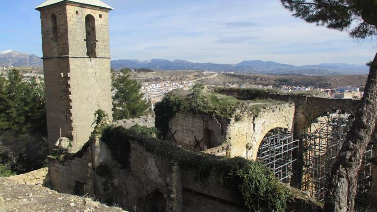 Abandono, basura y botellón en Santo Domingo de Silos