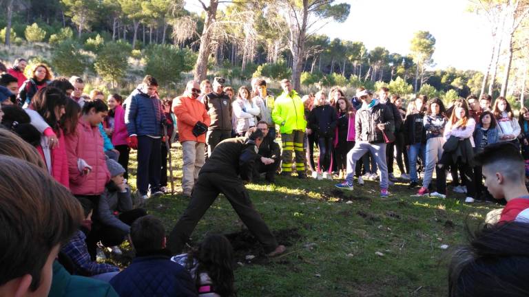 Merecido aplauso a menores que son un ejemplo