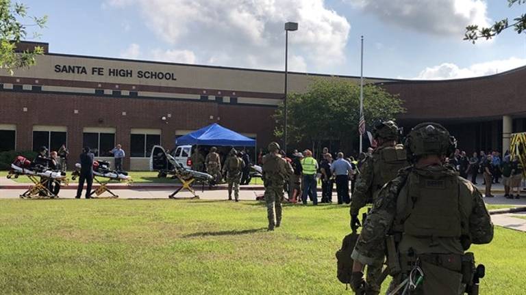 Al menos 8 muertos en un tiroteo de un instituto de Texas Al menos 8 muertos en un tiroteo de un instituto de Texas