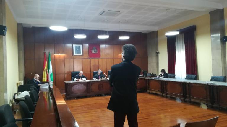 “Mi padre me pidió relaciones sexuales y me tocó mis partes” “Mi padre me pidió relaciones sexuales y me tocó mis partes”