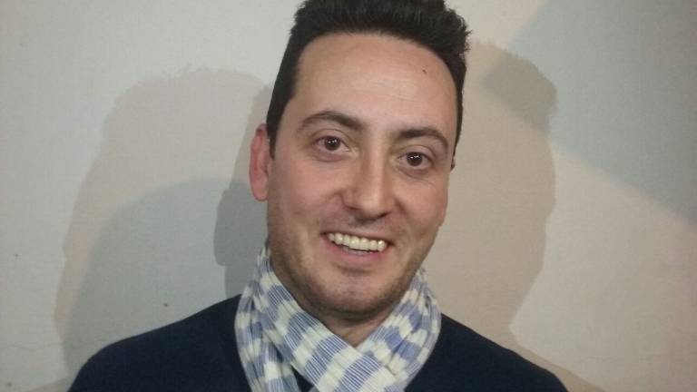 Una chirigota que no critica, “refiere” Una chirigota que no critica, “refiere”