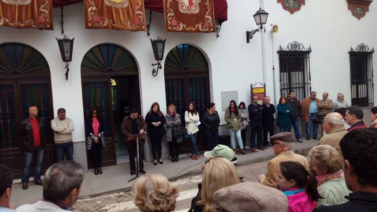 Mudos ante la barbarie de los terroristas Mudos ante la barbarie de los terroristas
