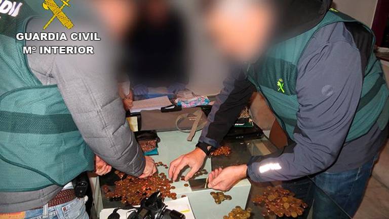 Golpe al tráfico ilegal de cuernos de ciervo Golpe al tráfico ilegal de cuernos de ciervo
