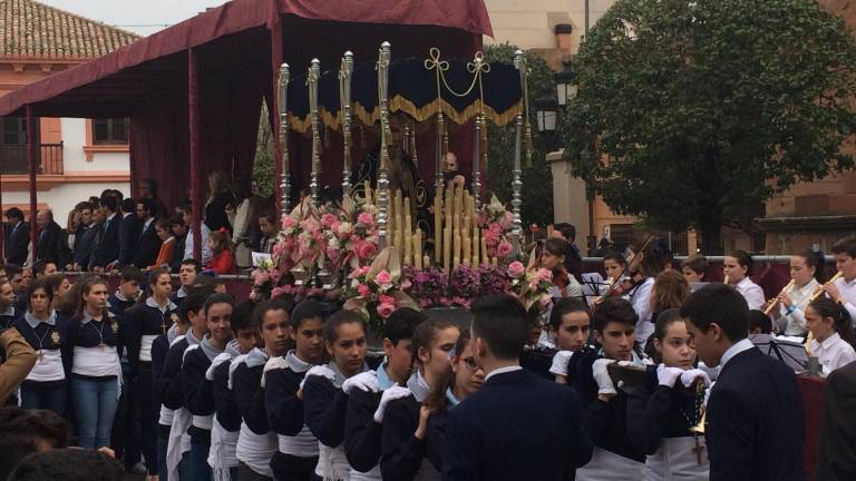 La Pasión que se vive en las aulas y en las calles La Pasión que se vive en las aulas y en las calles