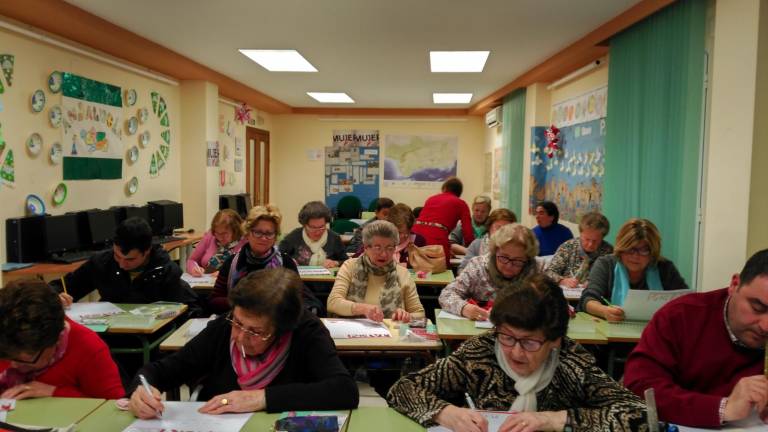 Una reunión intergeneracional Una reunión intergeneracional