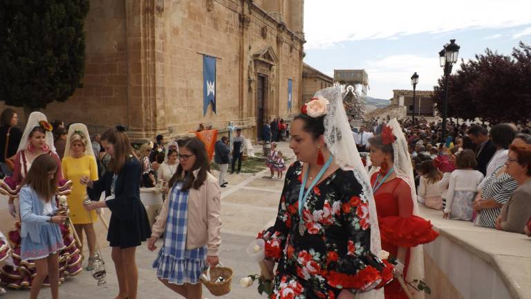 Un pueblo volcado con su Virgen de la Fuensanta Un pueblo volcado con su Virgen de la Fuensanta