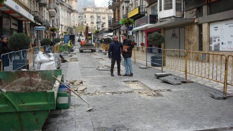 Las obras en Bernabé Soriano estarán finalizadas para la San Antón