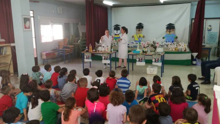 Los coles se llenan de ciencia Los coles se llenan de ciencia