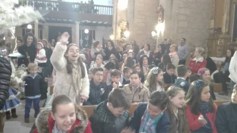 Los ibreños profesan todo su fervor y amor a “La Remediadora” Los ibreños profesan todo su fervor y amor a “La Remediadora”