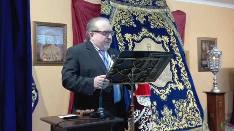 Hondo fervor de un cofrade tosiriano de primer nivel Hondo fervor de un cofrade tosiriano de primer nivel