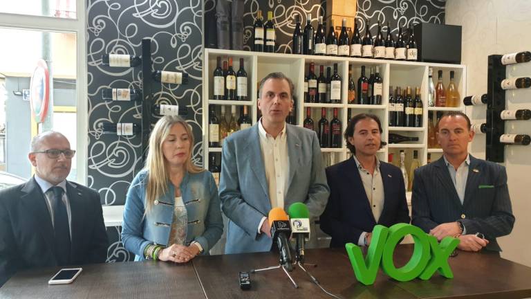 Francisco José Alcaraz y Alfonso Bayona, candidatos de Jaén al Congreso y Senado por Vox Francisco José Alcaraz y Alfonso Bayona, candidatos de Jaén al Congreso y Senado por Vox