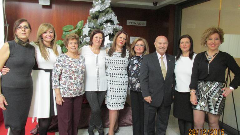 Comida con los antiguos maestros Sebastián Moya y Gracia Méndez Comida con los antiguos maestros Sebastián Moya y Gracia Méndez