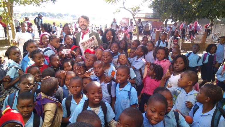 El Prensa Escuela, en Mozambique El Prensa Escuela, en Mozambique