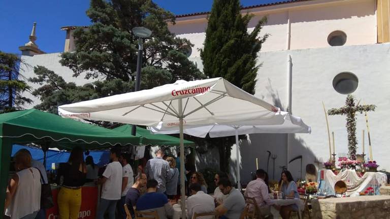 Las cruces de mayo visten las calles de Jaén de flores y tradición