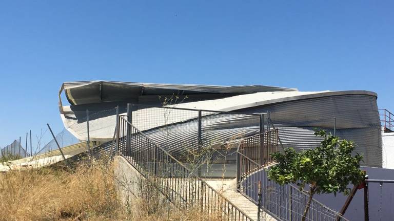 Explosión de un bidón de agua en una urbanización de La Guardia Explosión de un bidón de agua en una urbanización de La Guardia