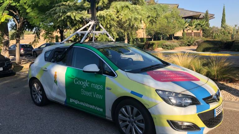 El coche de Google recorre las calles de Jaén El coche de Google recorre las calles de Jaén