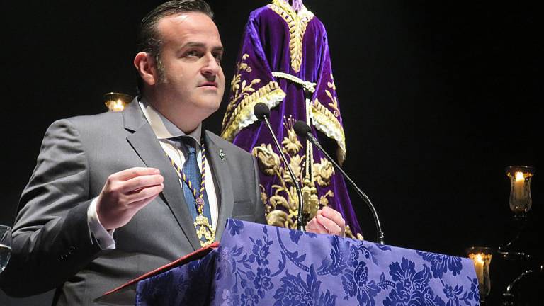 Miguel Ángel Colmenero emociona con el pregón de la Semana Santa de 2017 Miguel Ángel Colmenero emociona con el pregón de la Semana Santa de 2017