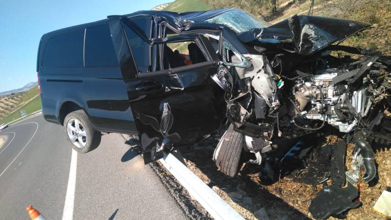 Accidente con cuatro heridos por un vuelco en la N-432