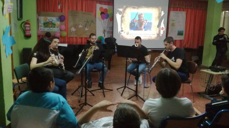 Un concierto didáctico para los más jóvenes Un concierto didáctico para los más jóvenes