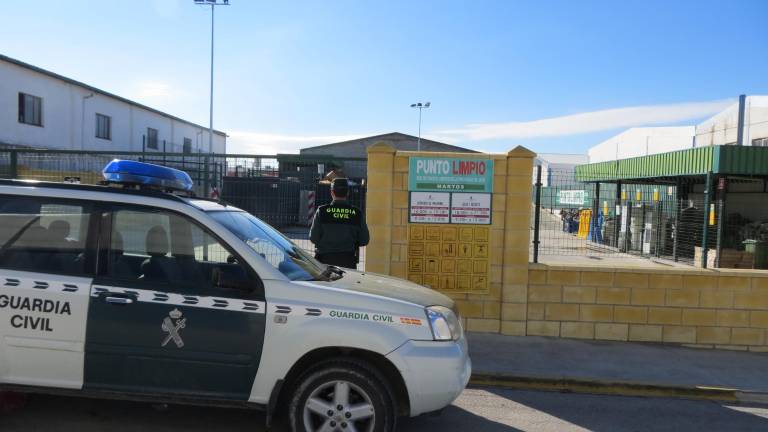 Detenido un hombre acusado de robar en el punto limpio marteño