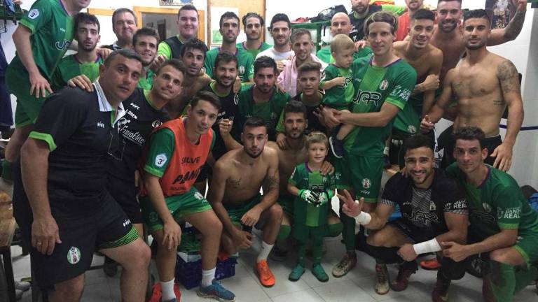 El Atlético Mancha Real recobra sensaciones con una goleada El Atlético Mancha Real recobra sensaciones con una goleada