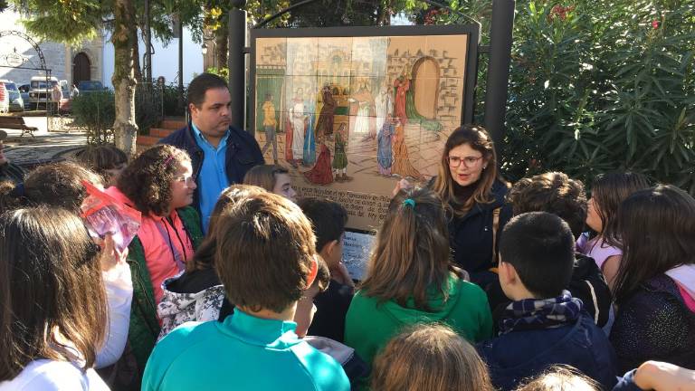 Escolares recorren la leyenda de los Carvajales Escolares recorren la leyenda de los Carvajales