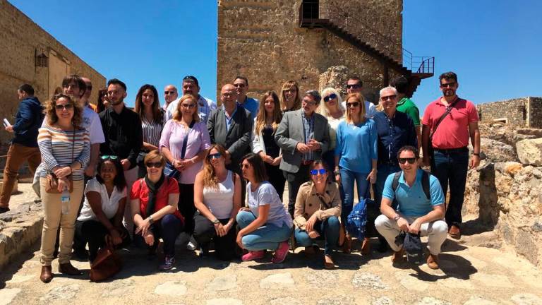 Alcaudete presta su castillo y enamora a los mayoristas Alcaudete presta su castillo y enamora a los mayoristas