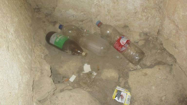 Abandono, basura y botellón en Santo Domingo de Silos