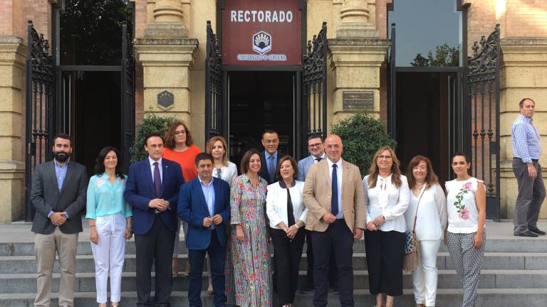 Apoyo institucional para combatir la pobreza Apoyo institucional para combatir la pobreza